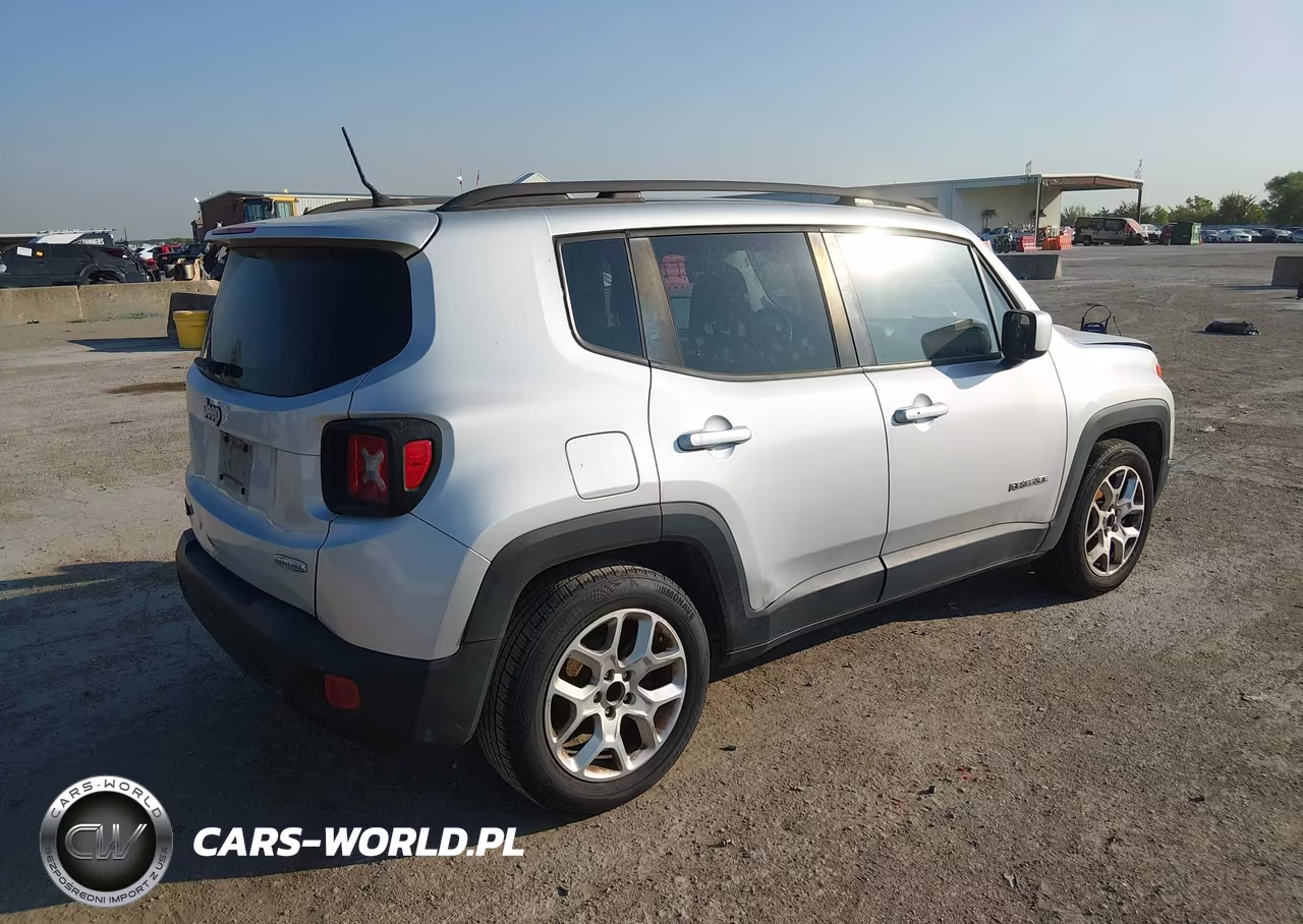 2016 Jeep Renegade Latitude VIN:ZACCJABT5GPE34894 - 4