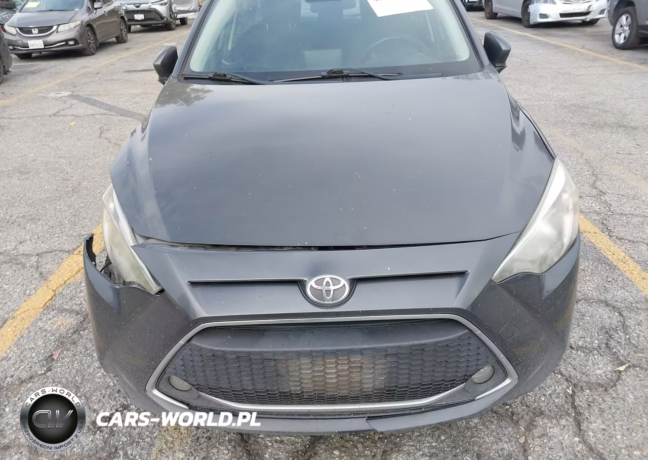 2020 Toyota Yaris Le VIN:3MYDLBYVXLY707641 - 12