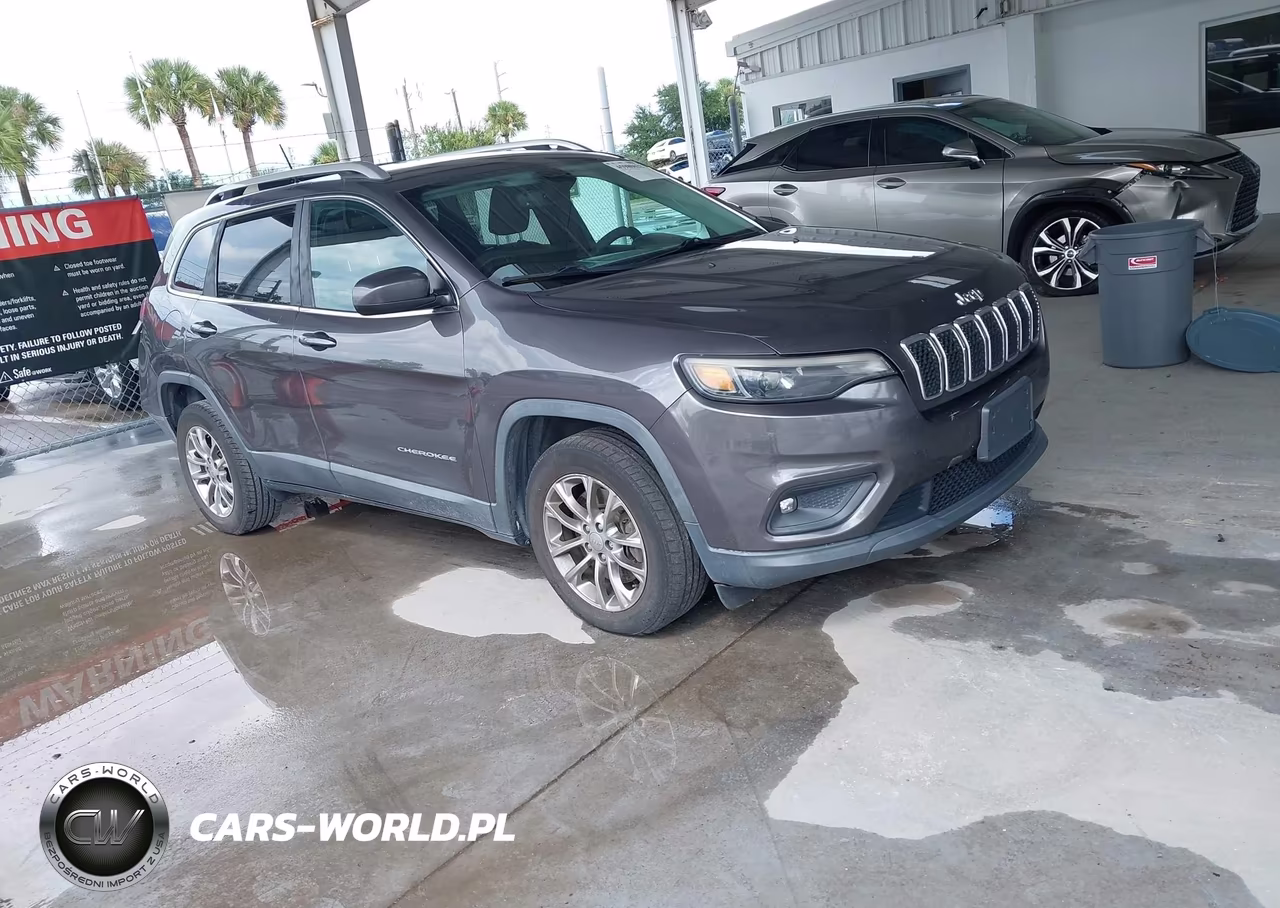 2019 Jeep Cherokee Latitude Plus Fwd VIN:1C4PJLLBXKD269953 - 1
