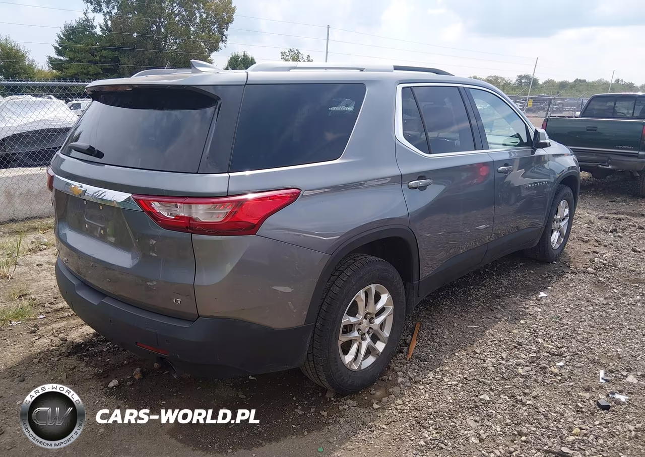 2018 Chevrolet Traverse Lt Cloth VIN:1GNERGKW6JJ176155 - 4