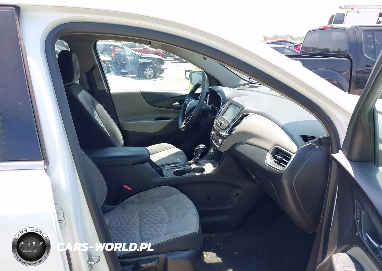 2018 Chevrolet Equinox Lt VIN:3GNAXJEV3JS571073 - 5