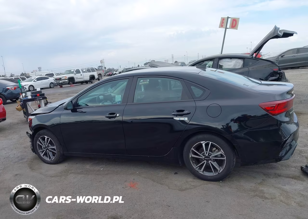 2023 Kia Forte Lxs VIN:3KPF24AD9PE578726 - 14