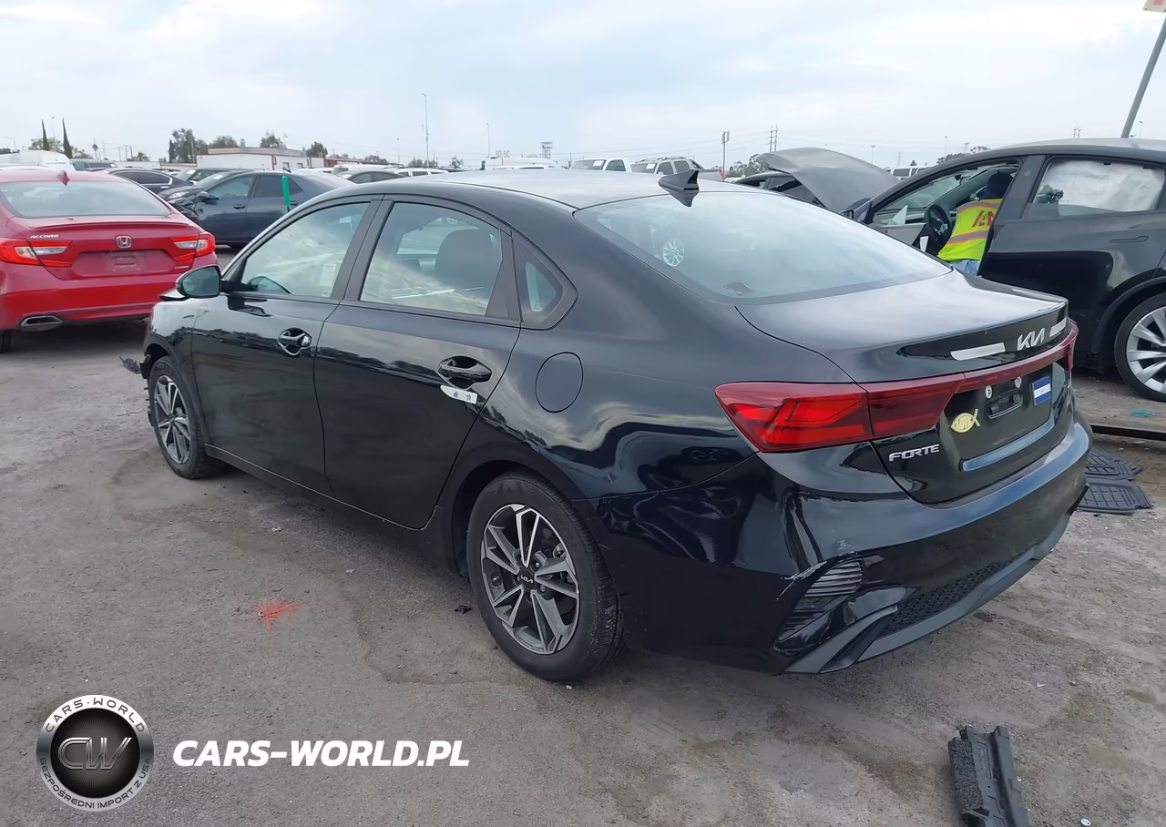2023 Kia Forte Lxs VIN:3KPF24AD9PE578726 - 3