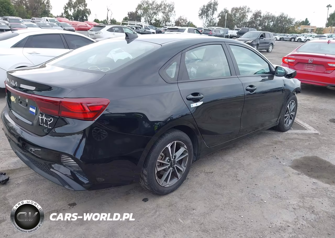 2023 Kia Forte Lxs VIN:3KPF24AD9PE578726 - 4