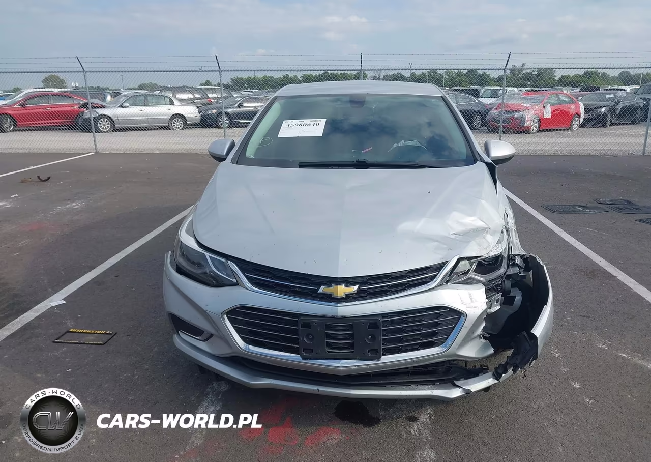 2018 Chevrolet Cruze Premier Auto VIN:3G1BF6SM2JS632141 - 12