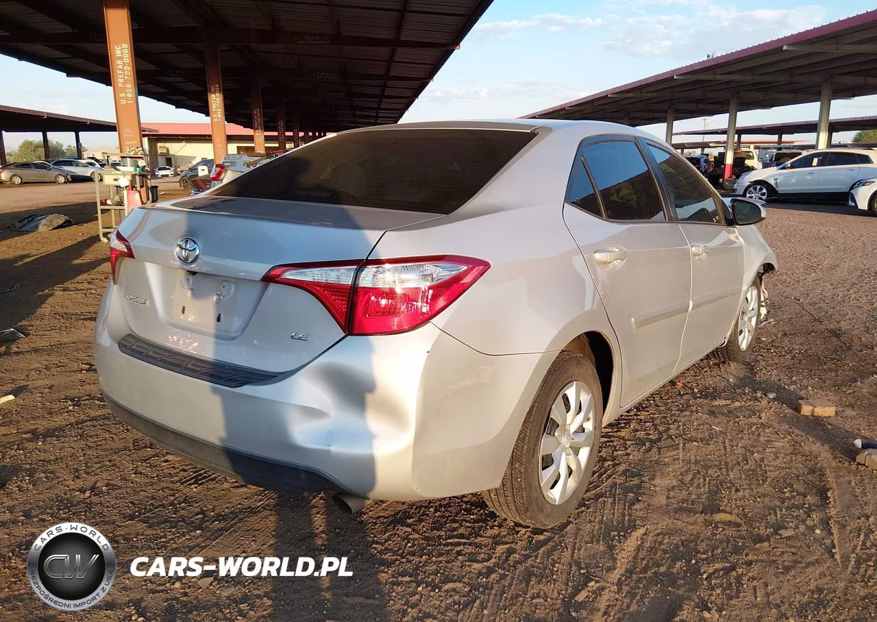 2016 Toyota Corolla Le VIN:5YFBURHE6GP398574 - 4