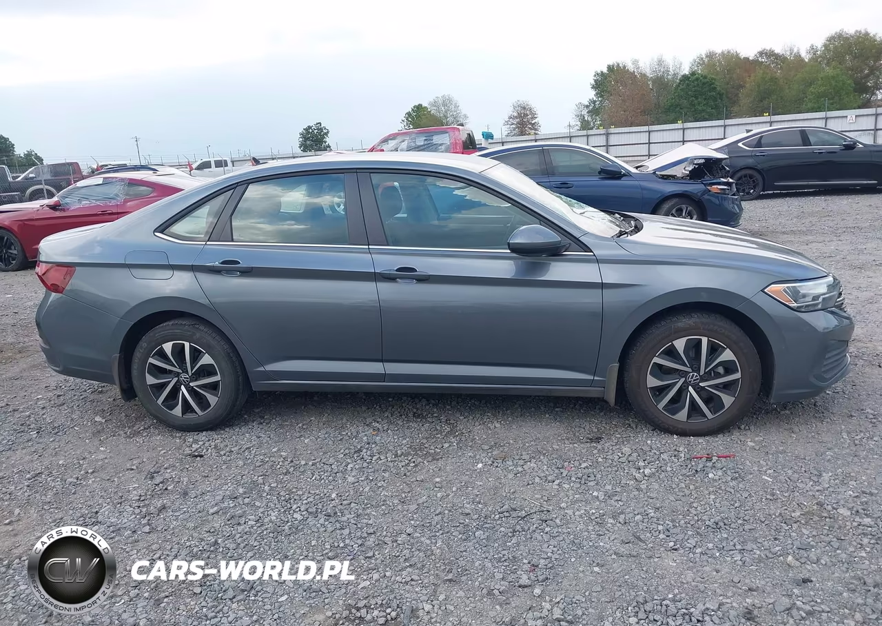 2024 Volkswagen Jetta 1.5T S VIN:3VW5M7BU0RM103235 - 13