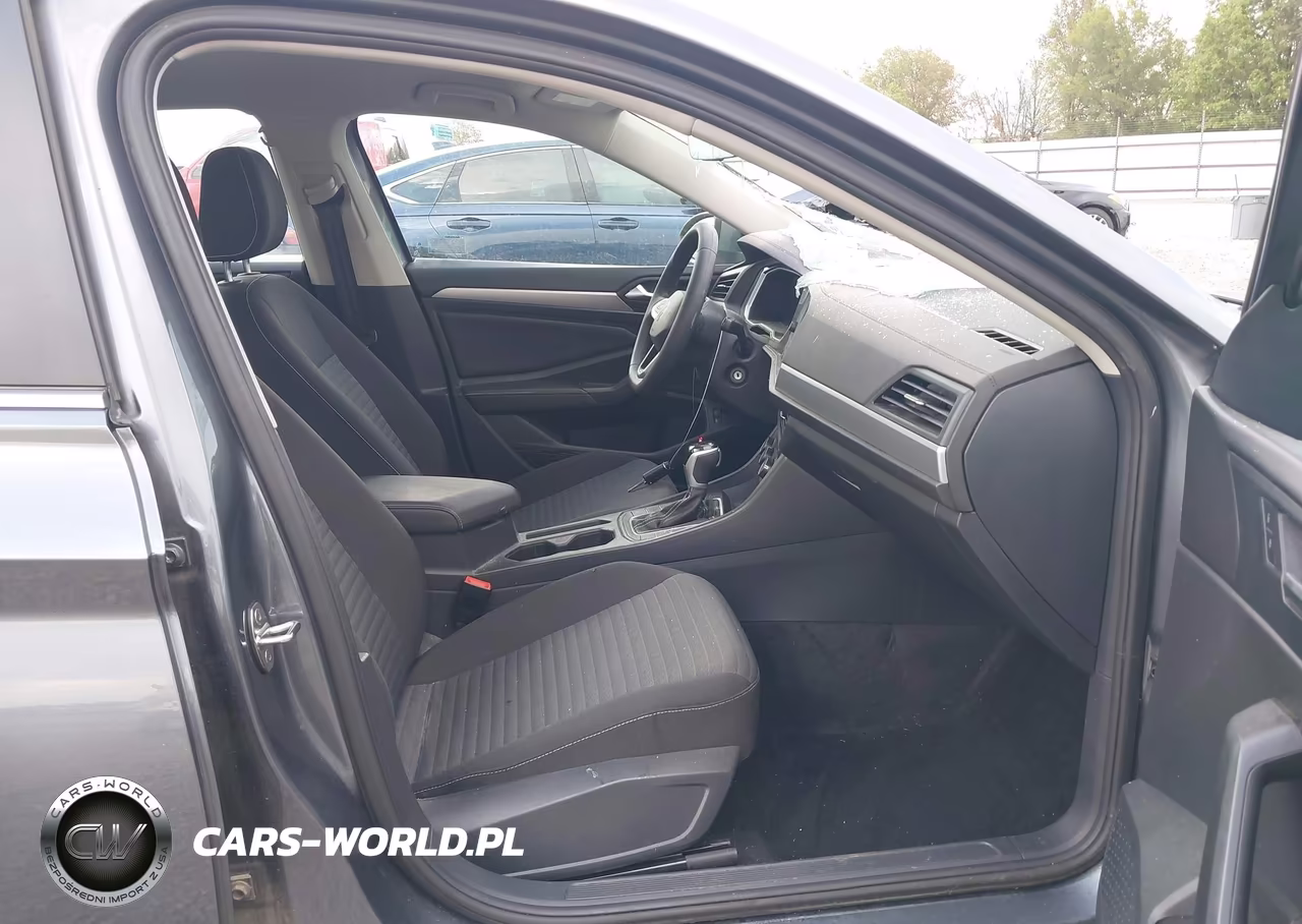 2024 Volkswagen Jetta 1.5T S VIN:3VW5M7BU0RM103235 - 5