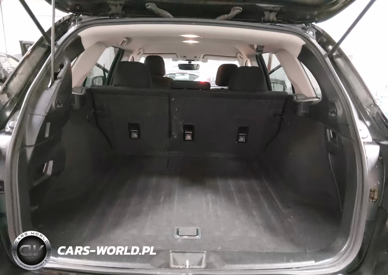 2018 Subaru Outback 2.5I Premium VIN:4S4BSAFCXJ3324370 - 18
