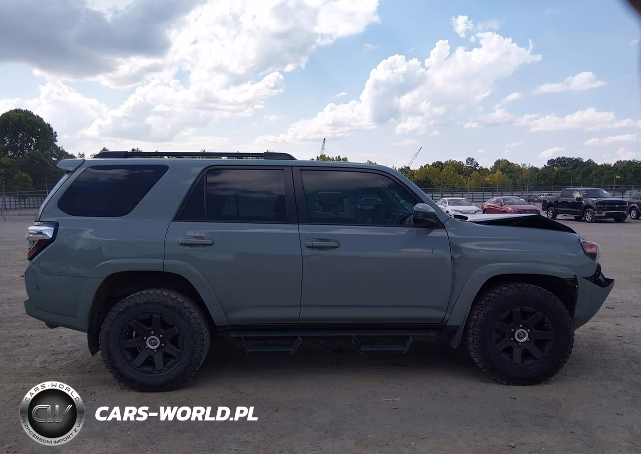 2022 Toyota 4Runner Trail Special Edition VIN:JTETU5JR7N5986774 - 13