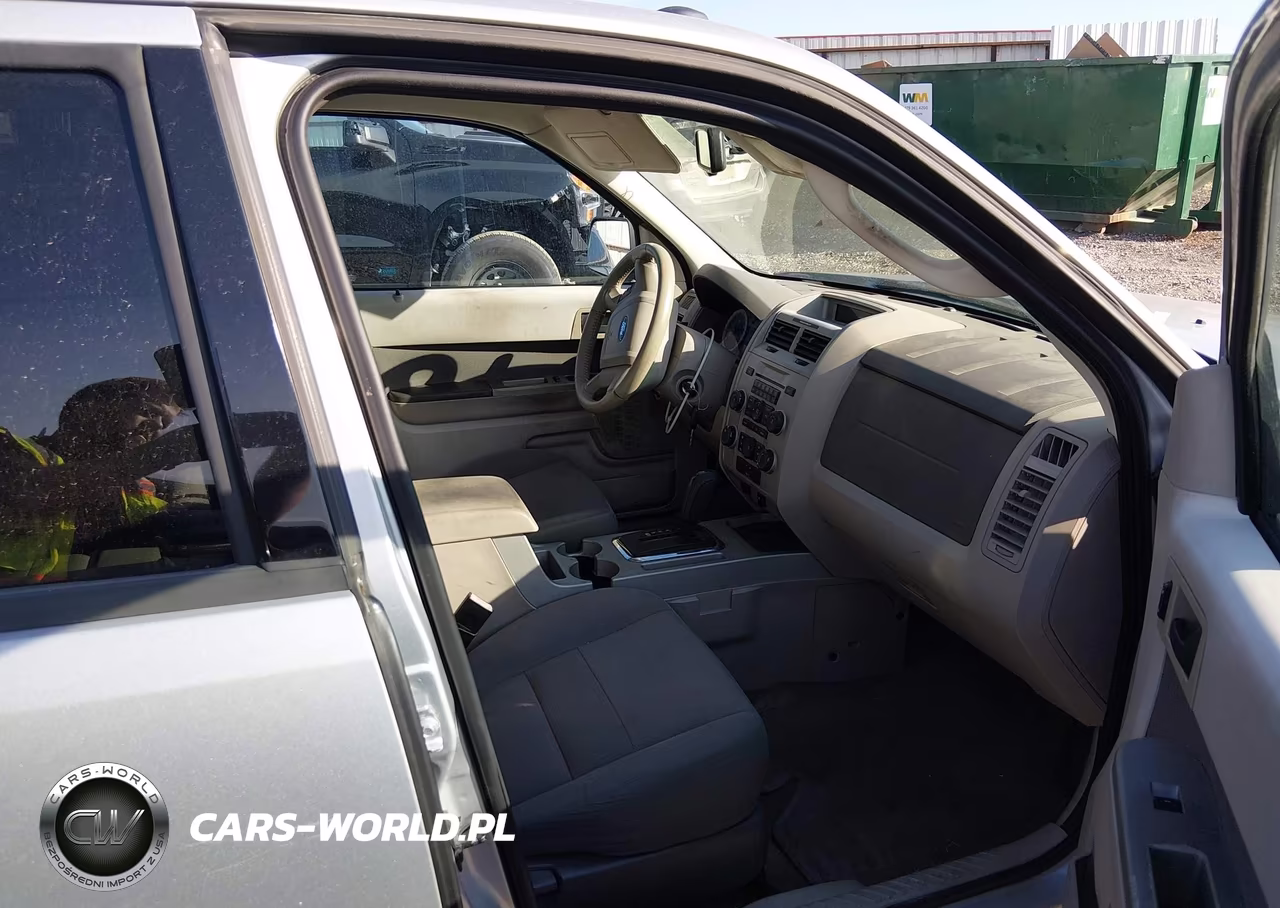 2009 Ford Escape Xlt VIN:1FMCU03G69KA58637 - 5