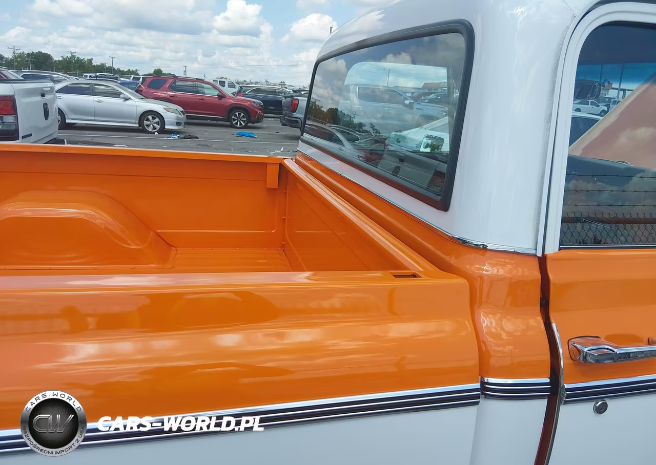 1972 Chevrolet C10 VIN:CCE142F373331 - 8