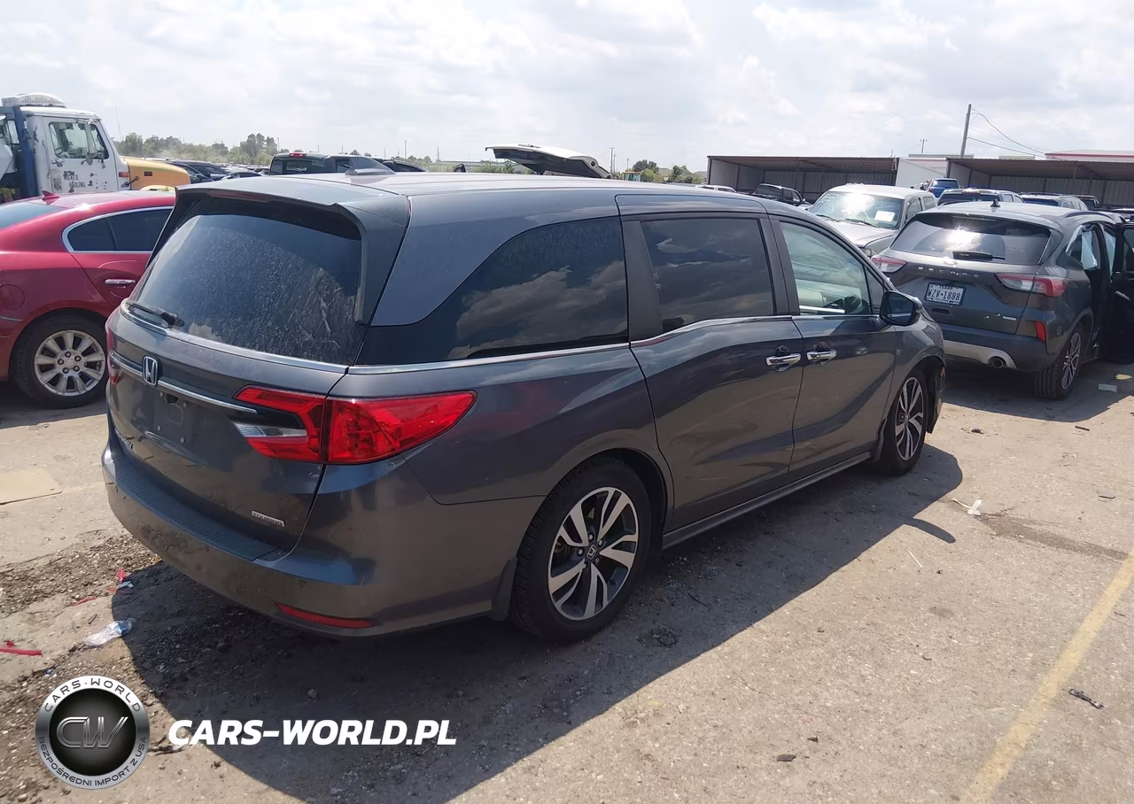 2022 Honda Odyssey Touring VIN:5FNRL6H84NB056348 - 4