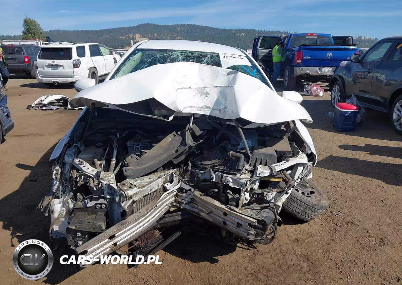 2020 Toyota Corolla L VIN:5YFDPRAE2LP013709 - 13
