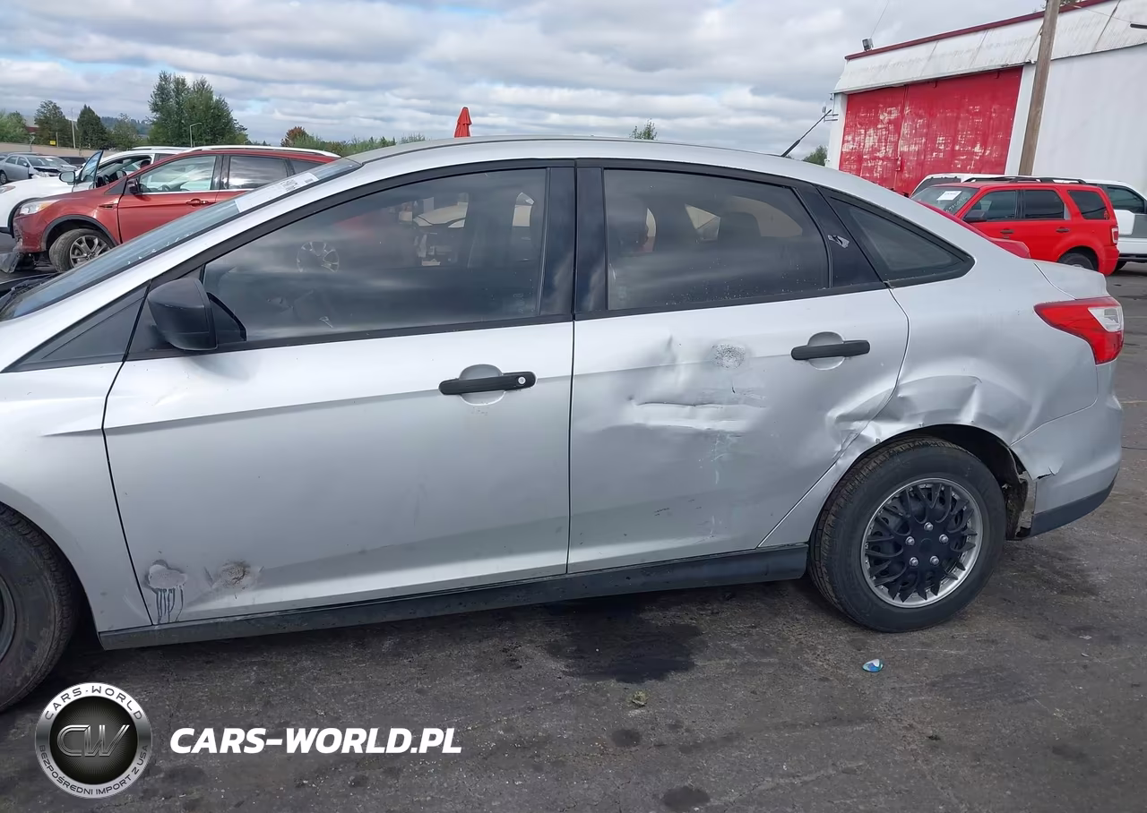 2013 Ford Focus S VIN:1FADP3E29DL118910 - 6