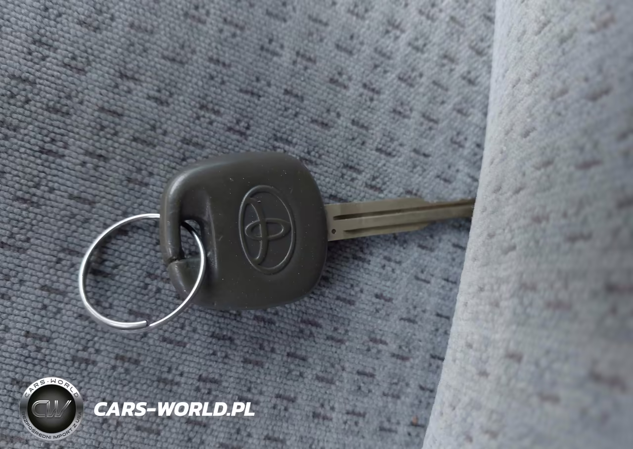 2005 Toyota Corolla Ce VIN:1NXBR32E15Z363122 - 11