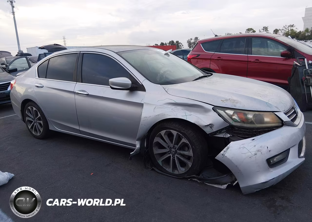 2015 Honda Accord Sport VIN:1HGCR2F50FA179940 - 13
