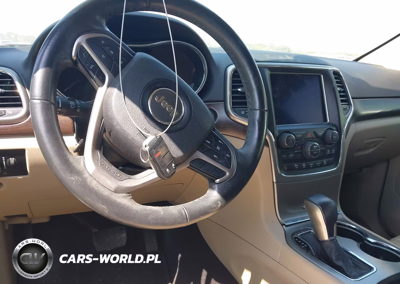2018 Jeep Grand Cherokee Laredo E 4X2 VIN:1C4RJEAG4JC275643 - 11