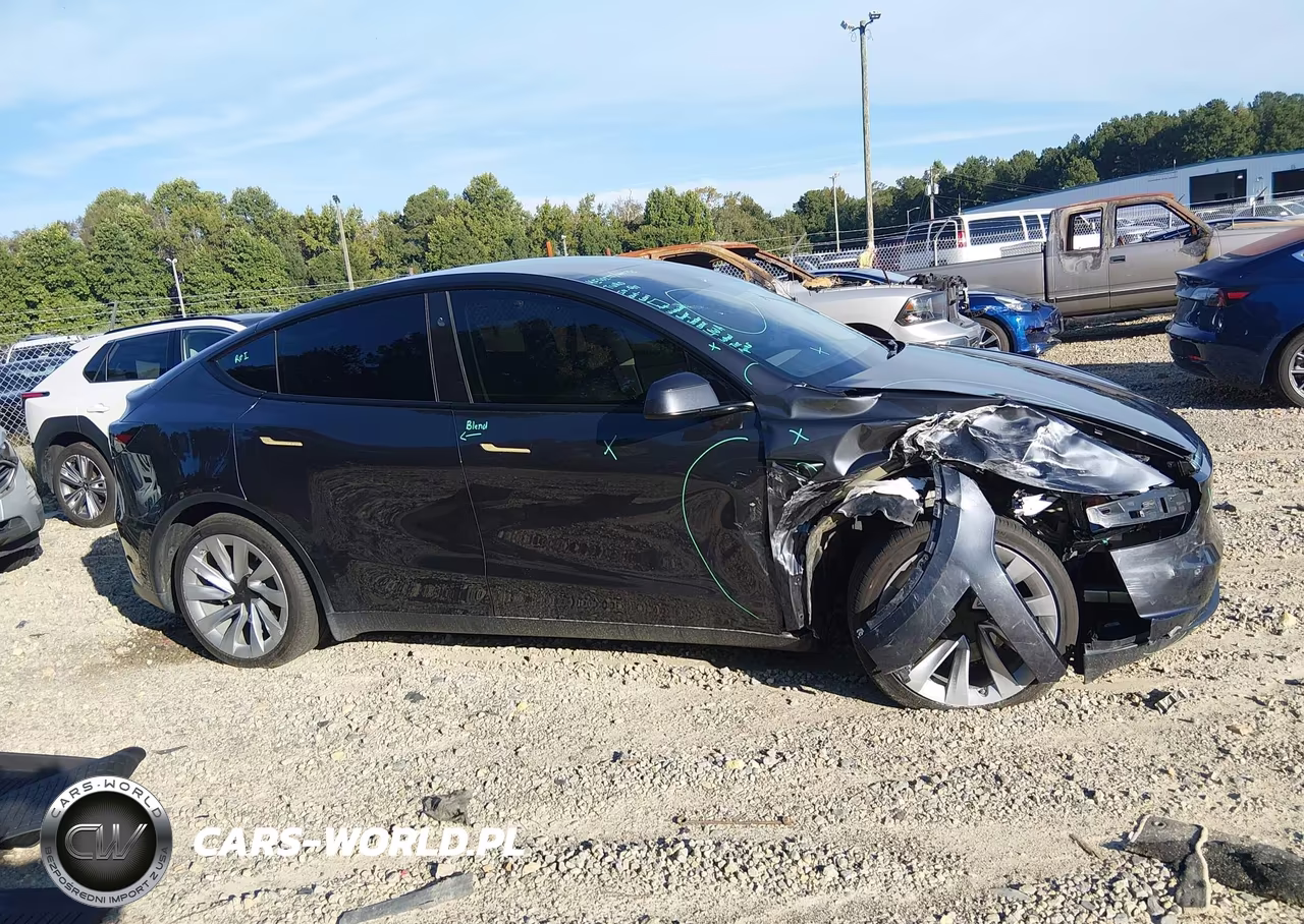 2026 Tesla Model Y Premium Rear-Wheel Drive-Rear-Wheel Drive VIN:7SAYGDEDXTA419755 - 14