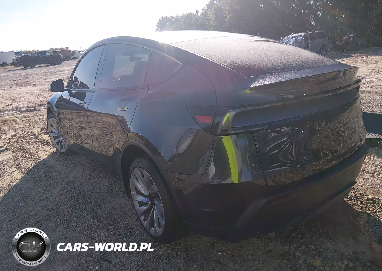 2026 Tesla Model Y Premium Rear-Wheel Drive-Rear-Wheel Drive VIN:7SAYGDEDXTA419755 - 3