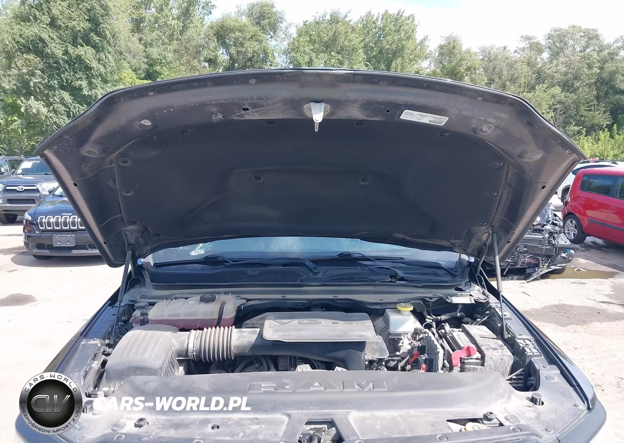 2019 Ram 1500 Tradesman 4X4 6'4 Box VIN:1C6RRFNG0KN675883 - 10