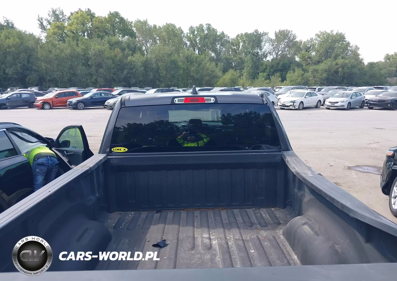 2019 Ram 1500 Tradesman 4X4 6'4 Box VIN:1C6RRFNG0KN675883 - 17