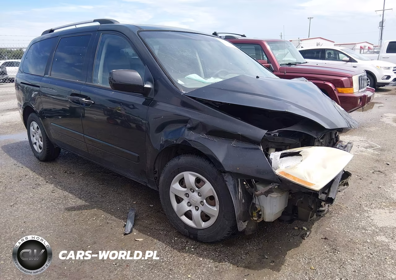 2010 Kia Sedona Lx