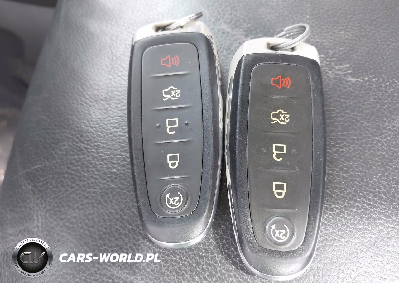 2016 Ford Escape Titanium VIN:1FMCU0JX0GUA51669 - 11