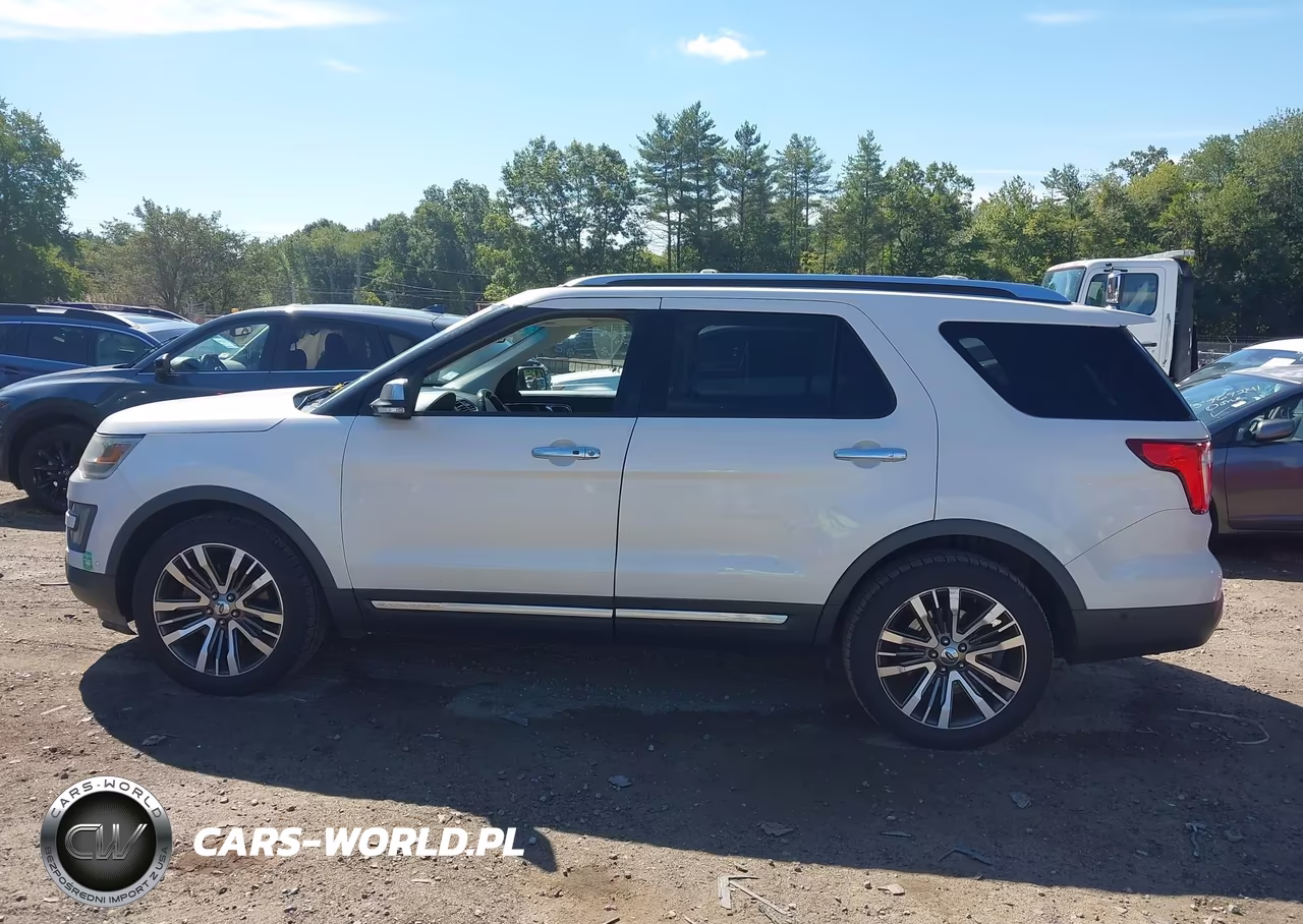 2016 Ford Explorer Platinum VIN:1FM5K8HT7GGB68518 - 14