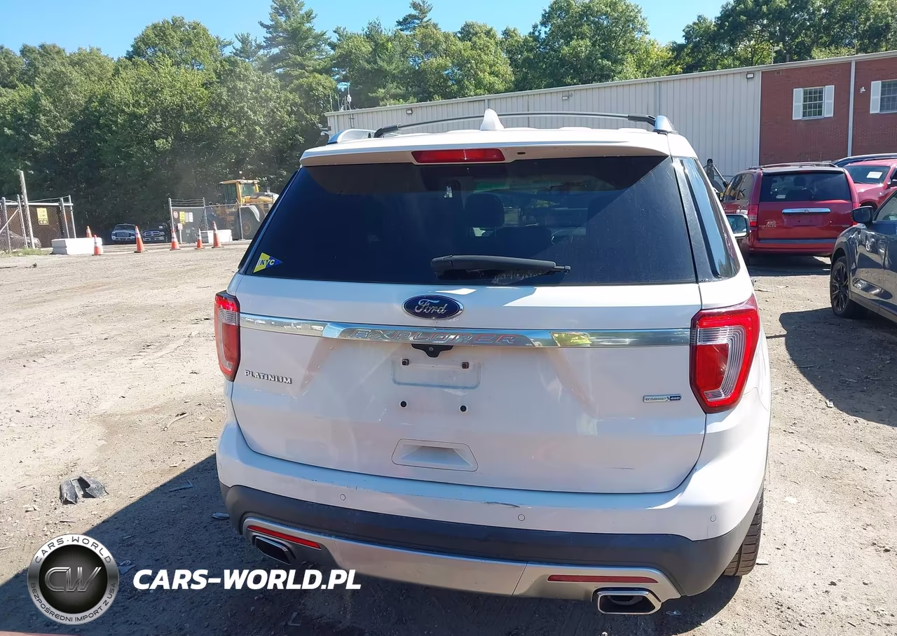 2016 Ford Explorer Platinum VIN:1FM5K8HT7GGB68518 - 16