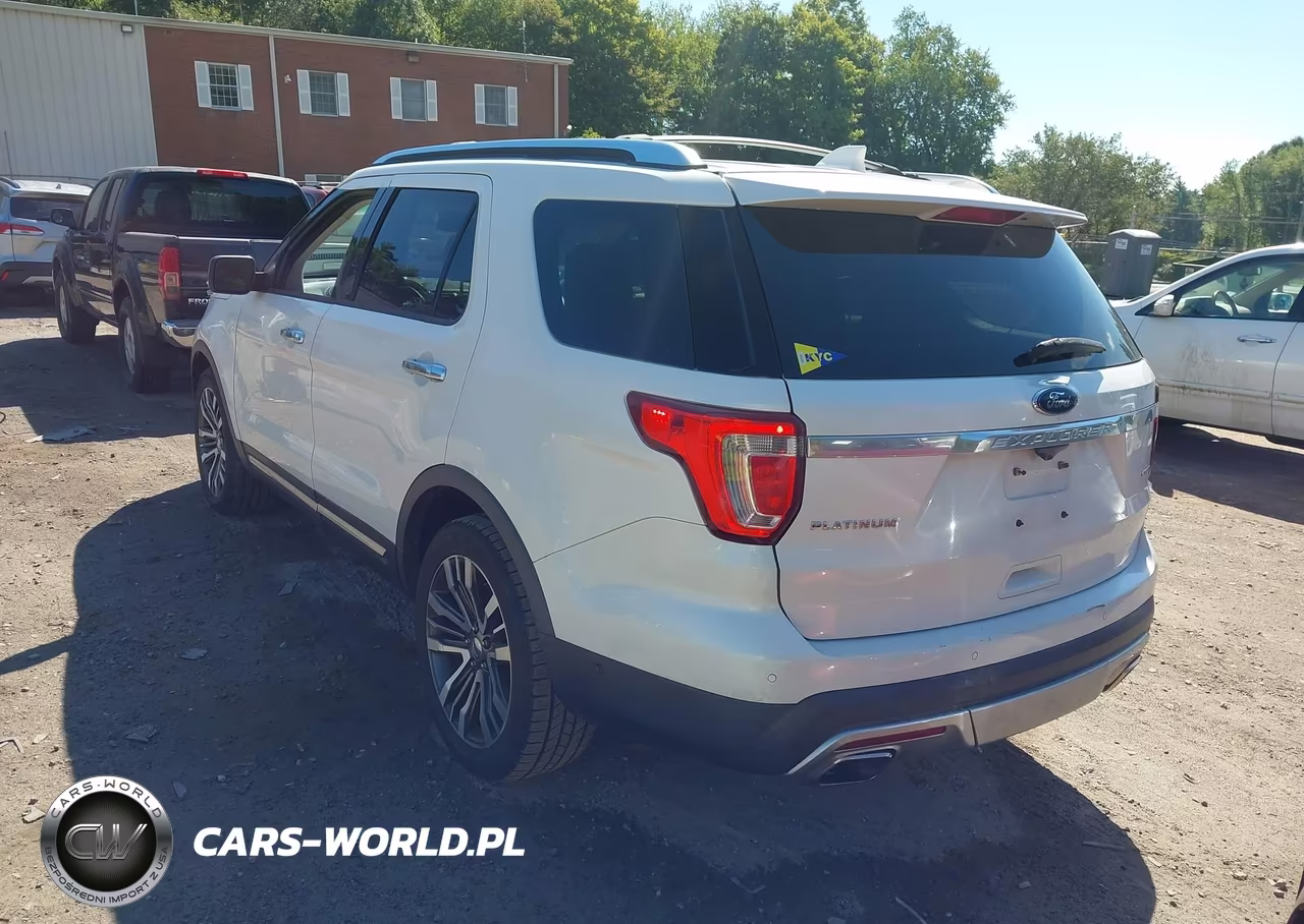 2016 Ford Explorer Platinum VIN:1FM5K8HT7GGB68518 - 3