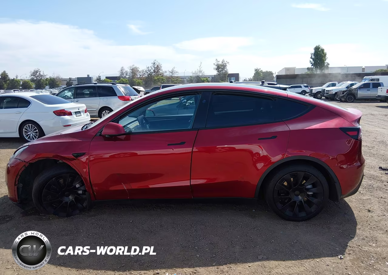 2024 Tesla Model Y Long Range Dual Motor All-Wheel Drive VIN:7SAYGDEE8RF081292 - 13