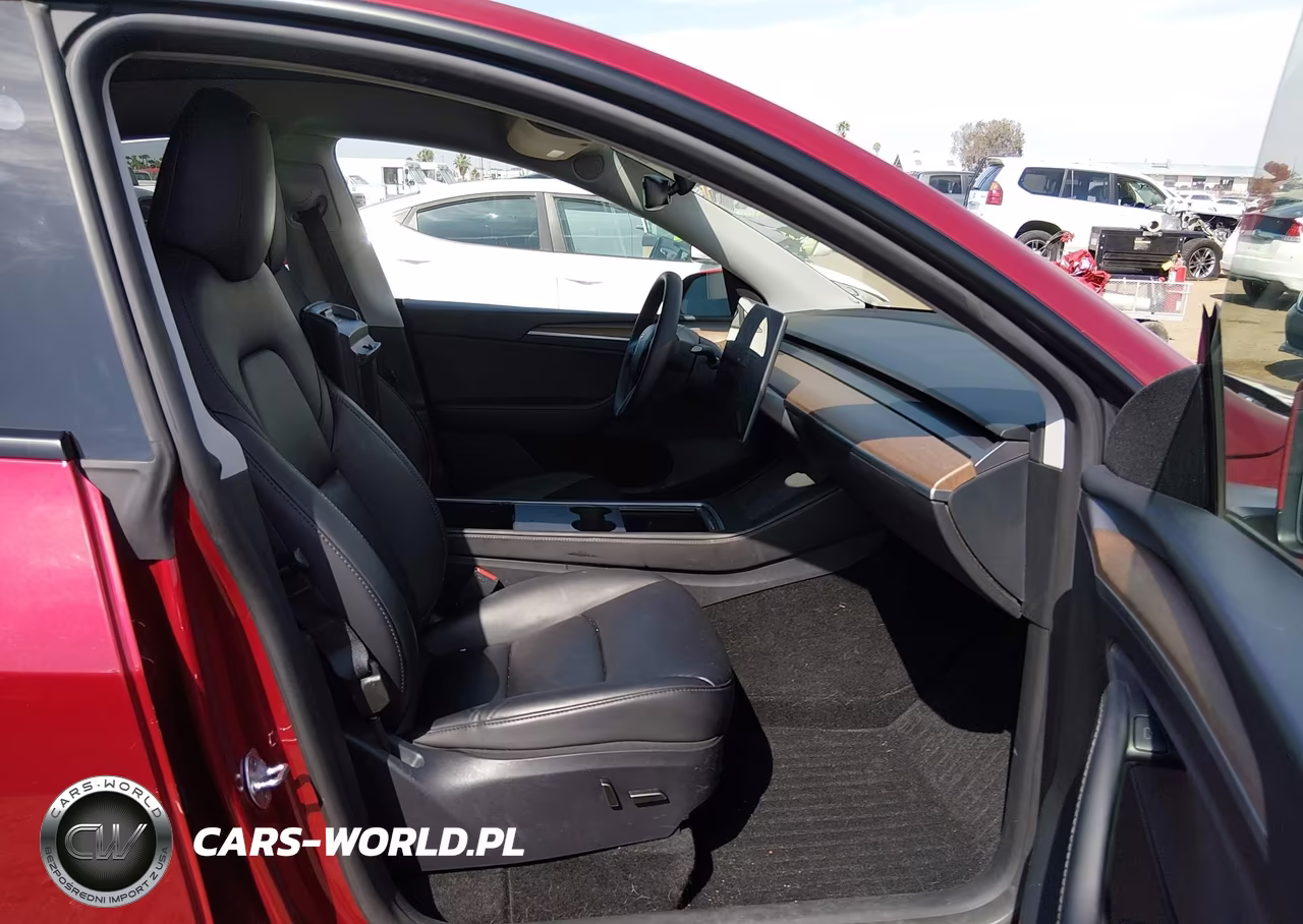 2024 Tesla Model Y Long Range Dual Motor All-Wheel Drive VIN:7SAYGDEE8RF081292 - 5