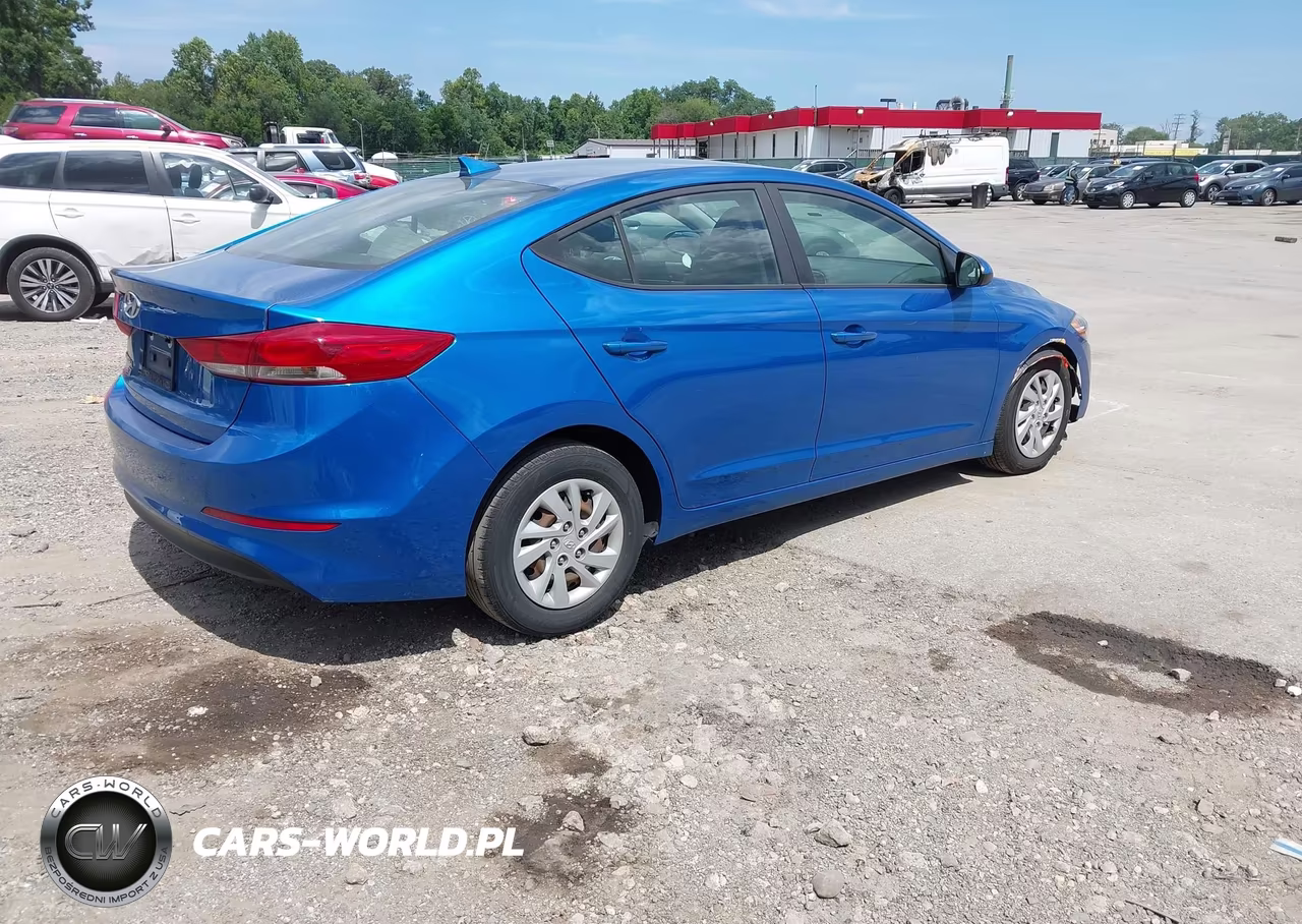 2018 Hyundai Elantra Se VIN:5NPD74LF8JH393576 - 4