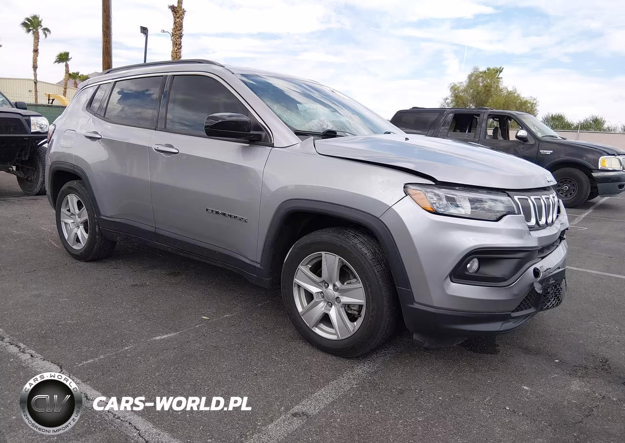 2022 Jeep Compass Latitude Fwd