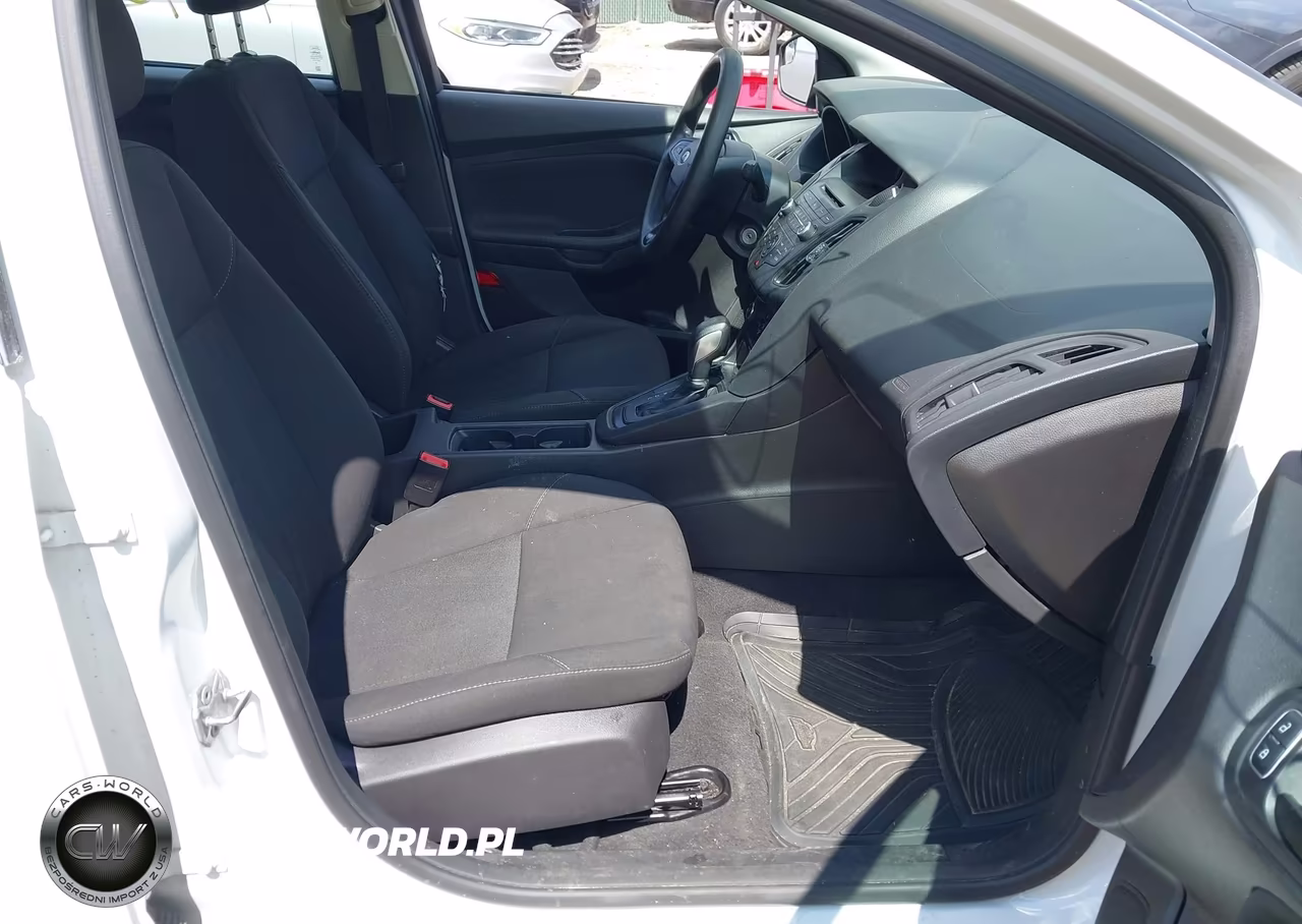 2016 Ford Focus S VIN:1FADP3E2XGL329750 - 5