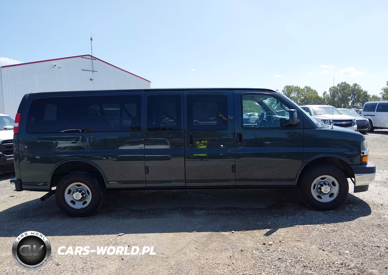 2017 Chevrolet Express 3500 Lt VIN:1GAZGPFF3H1267980 - 13