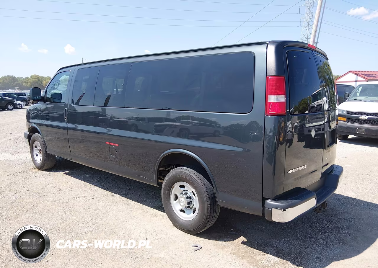 2017 Chevrolet Express 3500 Lt VIN:1GAZGPFF3H1267980 - 3