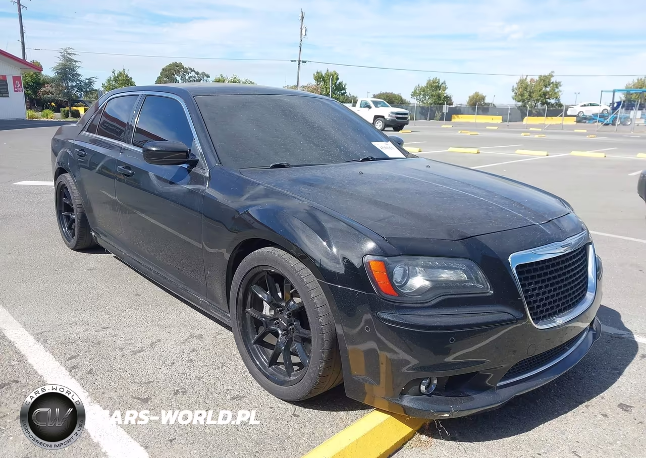 2013 Chrysler 300 Srt8 – zdjęcie 1 z 16