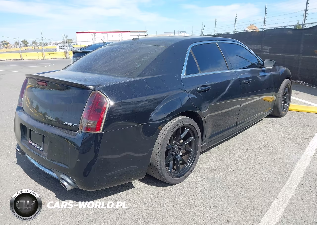 2013 Chrysler 300 Srt8 VIN:2C3CCAFJ1DH599149 - 4