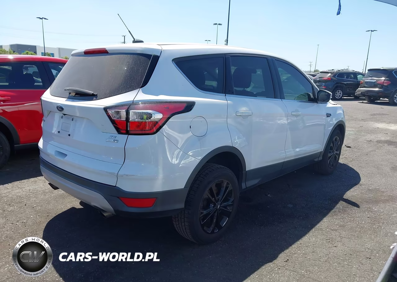 2017 Ford Escape Se VIN:1FMCU9GD2HUC53710 - 4