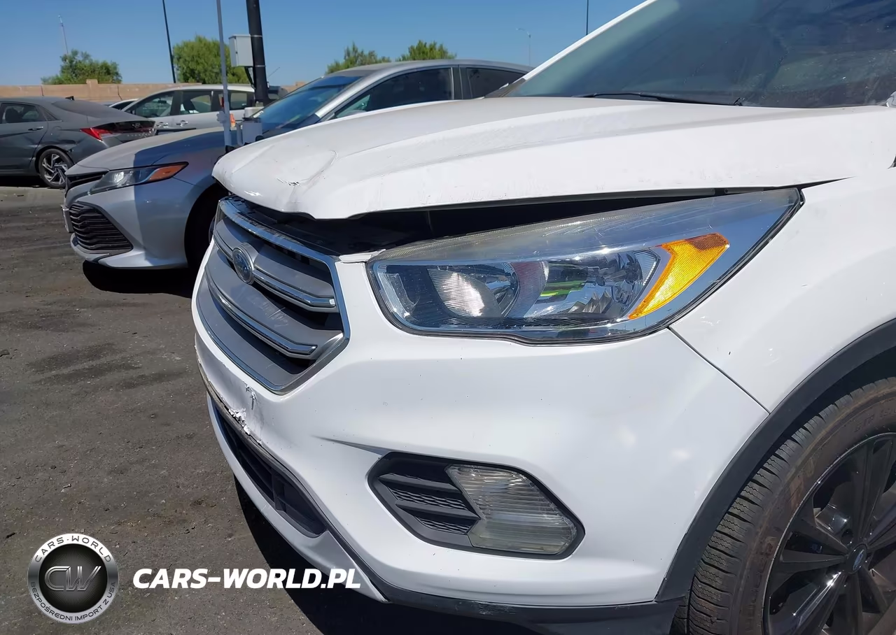 2017 Ford Escape Se VIN:1FMCU9GD2HUC53710 - 6