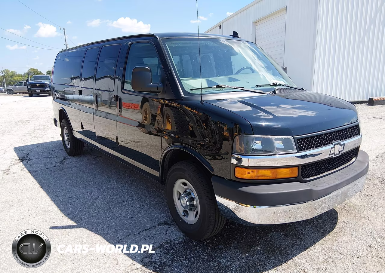 2017 Chevrolet Express 3500 Lt VIN:1GAZGPFF2H1268425 - 1