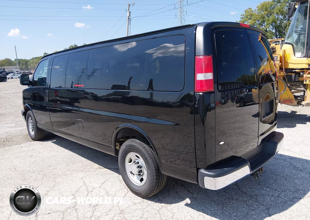 2017 Chevrolet Express 3500 Lt VIN:1GAZGPFF2H1268425 - 3