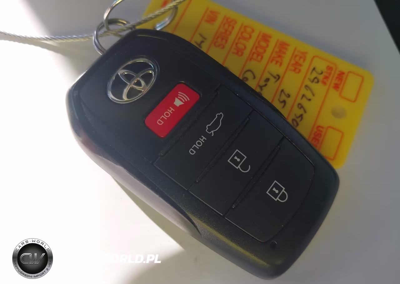 2025 Toyota Camry Xle VIN:4T1DAACK3SU144618 - 11