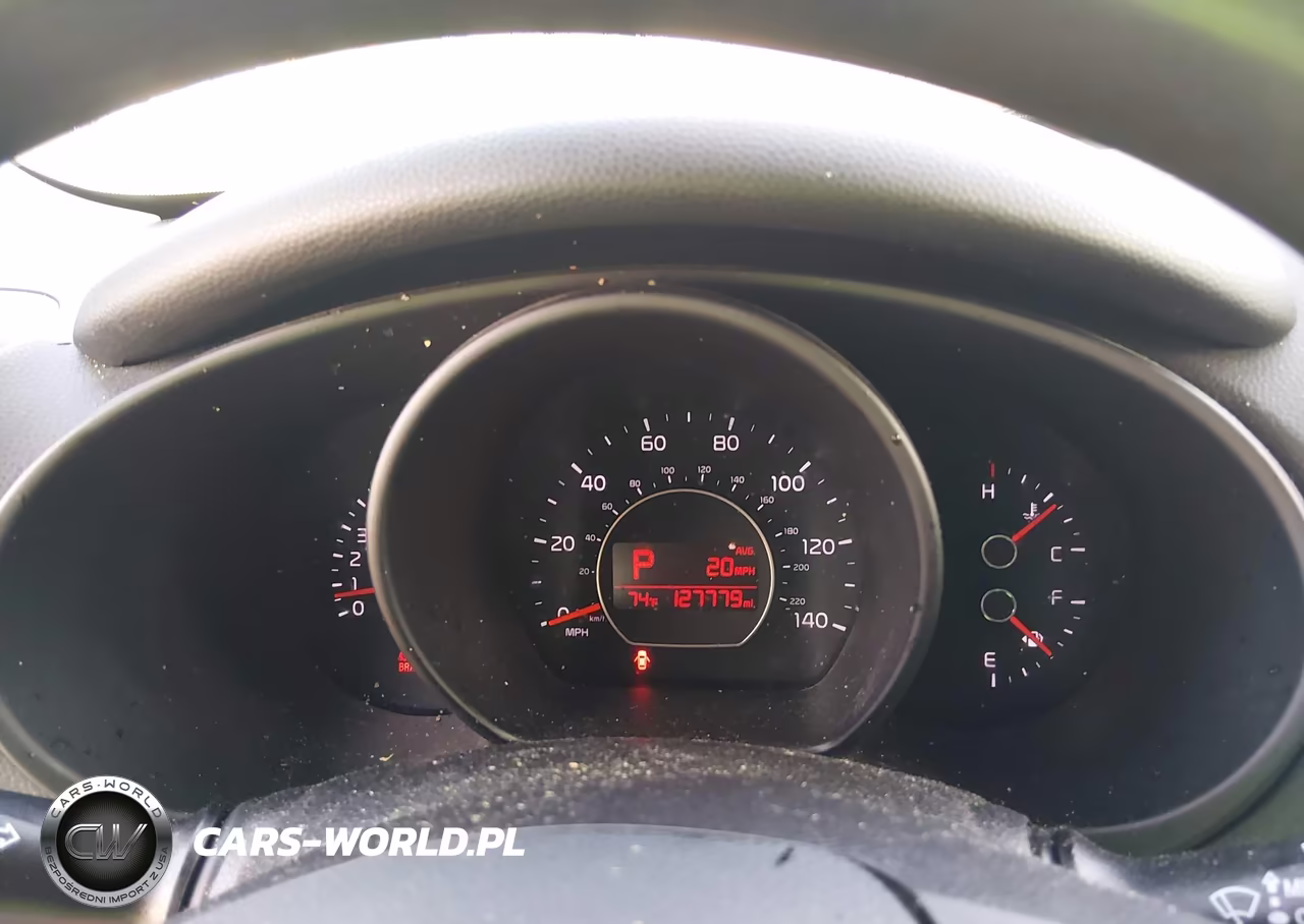2017 Kia Soul VIN:KNDJN2A2XH7468404 - 7