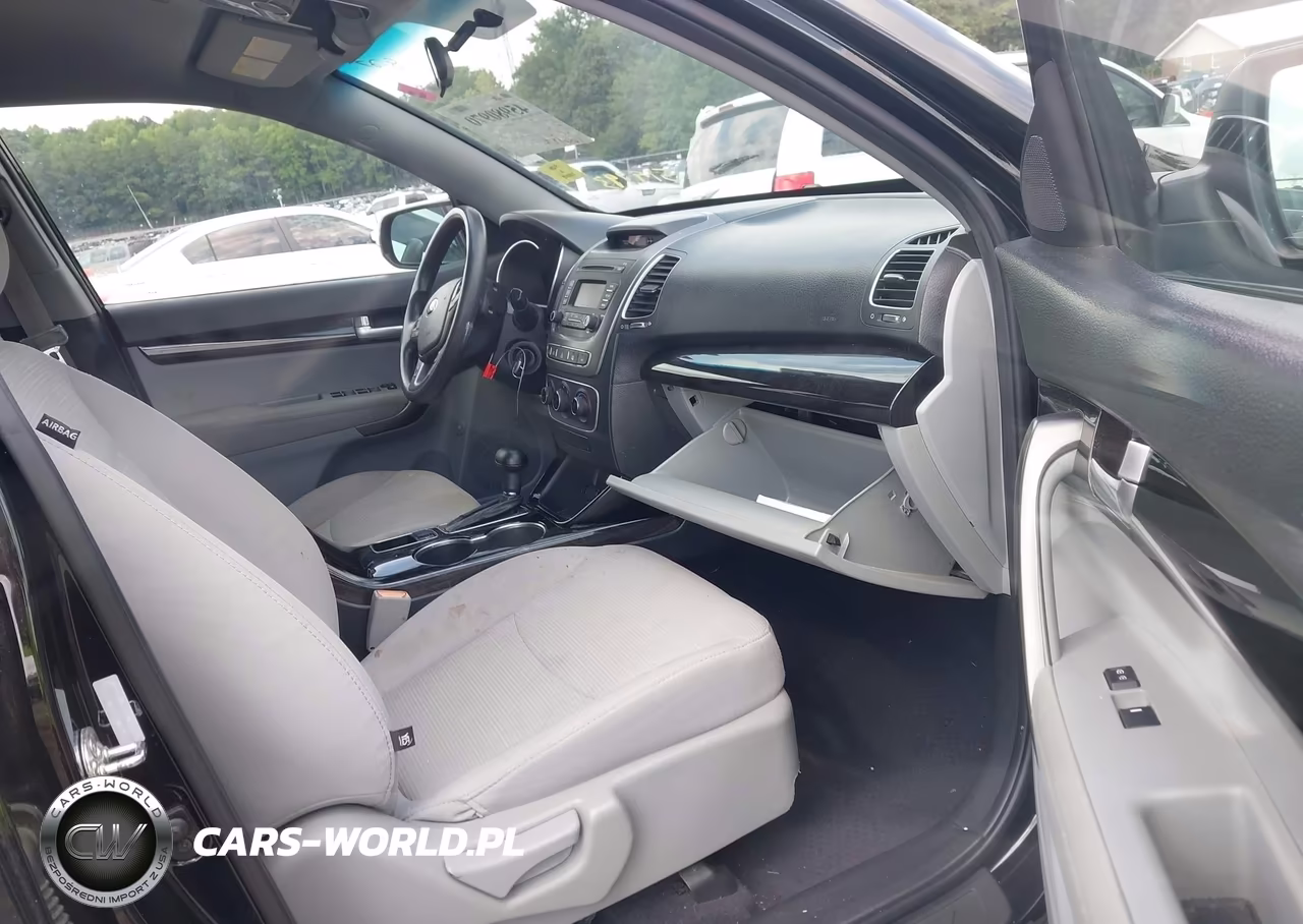 2014 Kia Sorento Lx V6 VIN:5XYKTDA77EG519793 - 5