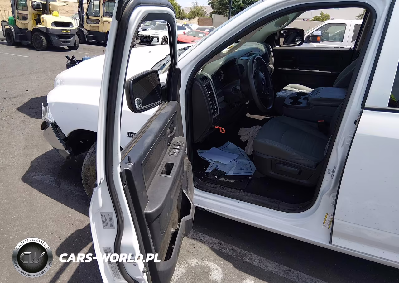 2016 Ram 1500 Tradesman VIN:1C6RR7FM3GS277215 - 5