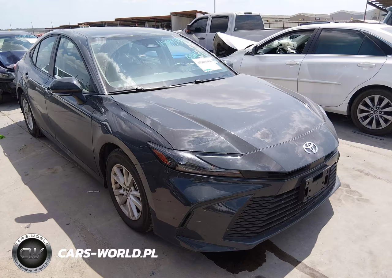 2026 Toyota Camry Le – zdjęcie 1 z 16