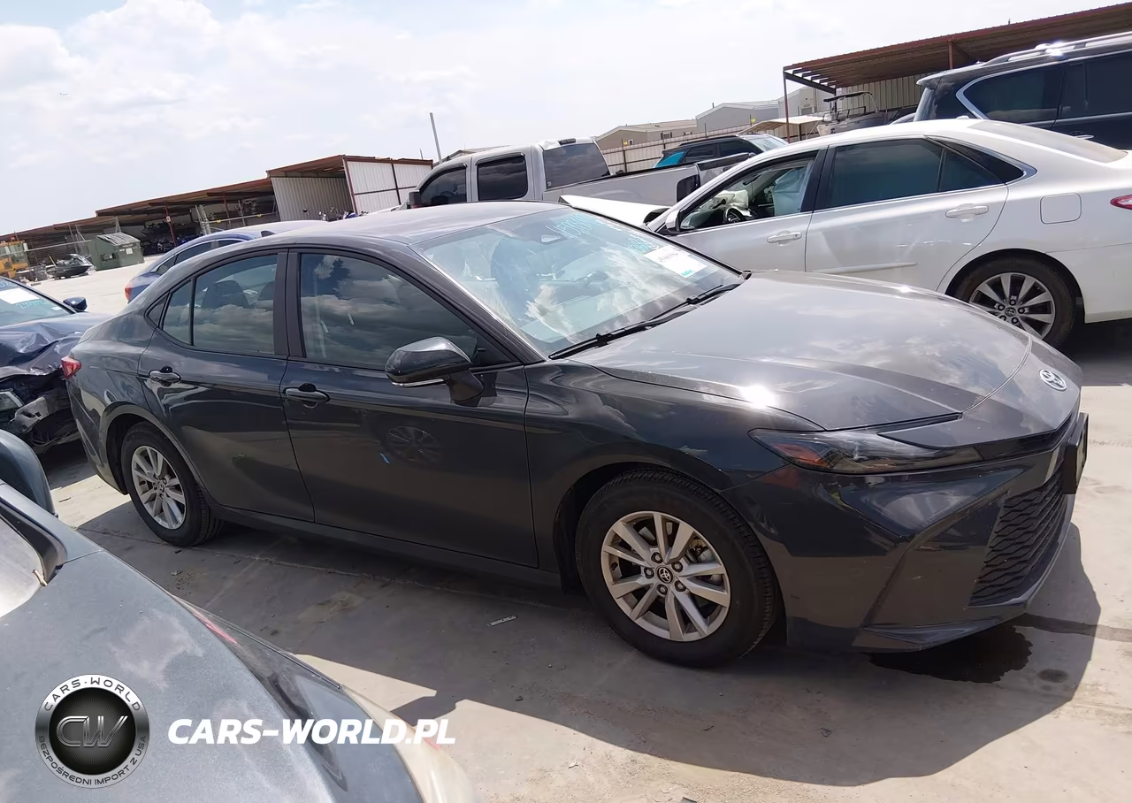 2026 Toyota Camry Le VIN:4T1DAACK8TU701797 - 13